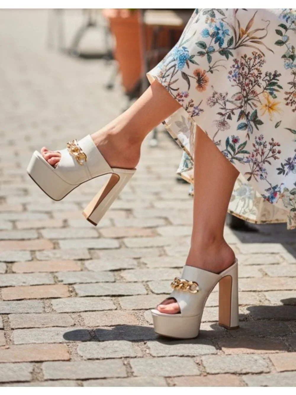 White Platform Heels With Gold Chain Detail Open Toe Patent Finish & Chunky Bloc